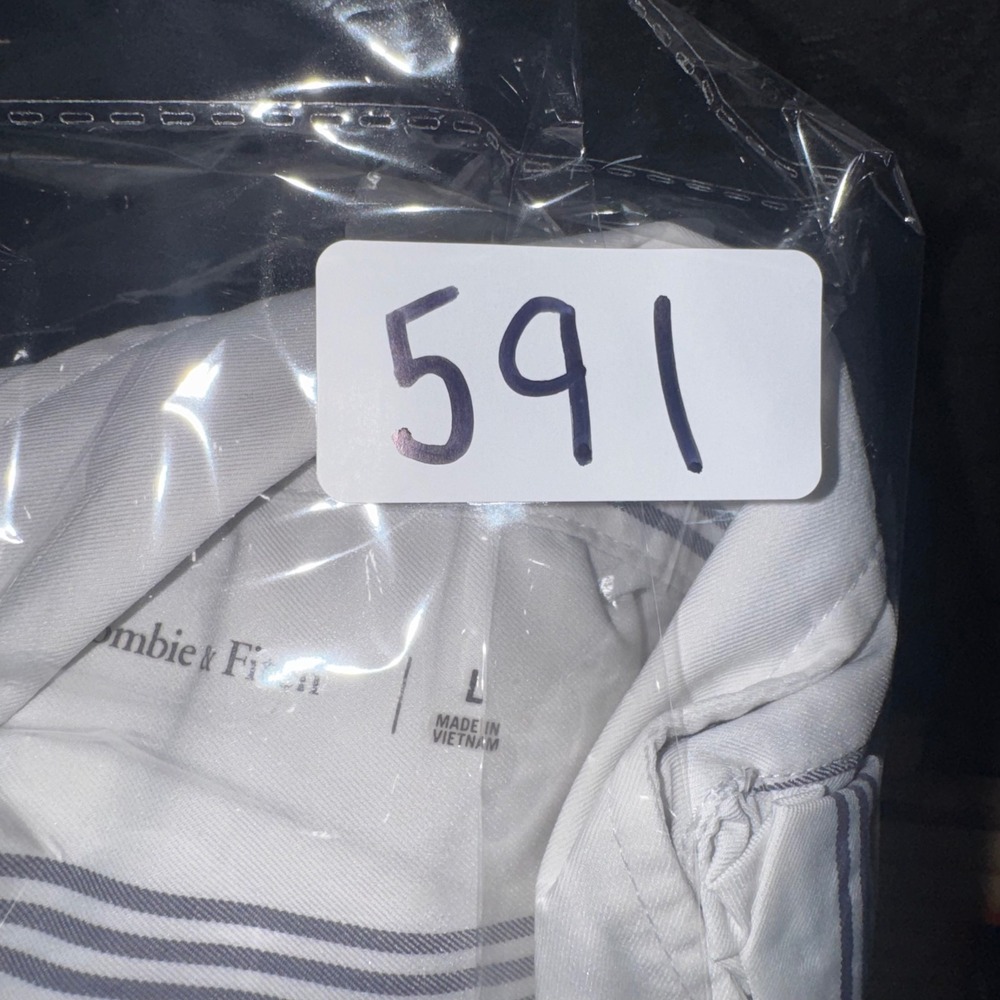 Mens Large Abercrombie & Fitch Button Down Shirt White Excellent Striped Casual - Picture 5 of 5